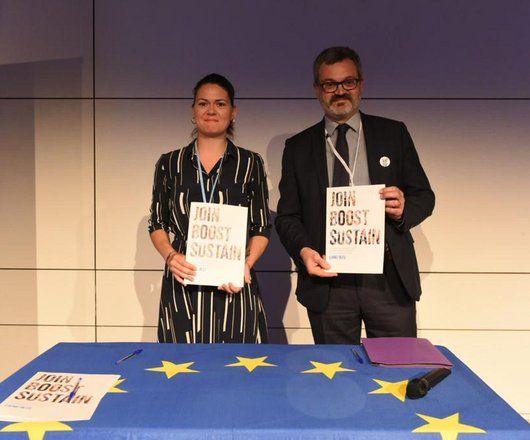 Constance Nebbula et Guillaume CREPIN, Représentant pour la Région Centre Val de Loire, Délégué auprès du Président chargé du numérique