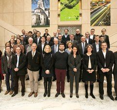 photo de groupe entrepreneurs à l'hôtel de région 